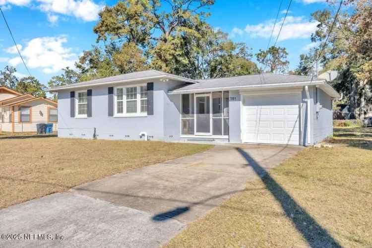 Single-family house For Sale in 7881, Paul Revere Drive, Jacksonville, Florida