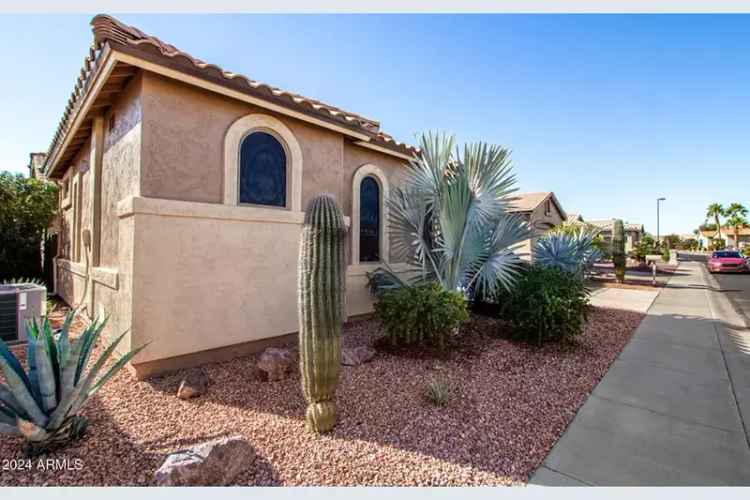 Single-family house For Sale in 17937, West Weatherby Drive, Surprise, Arizona