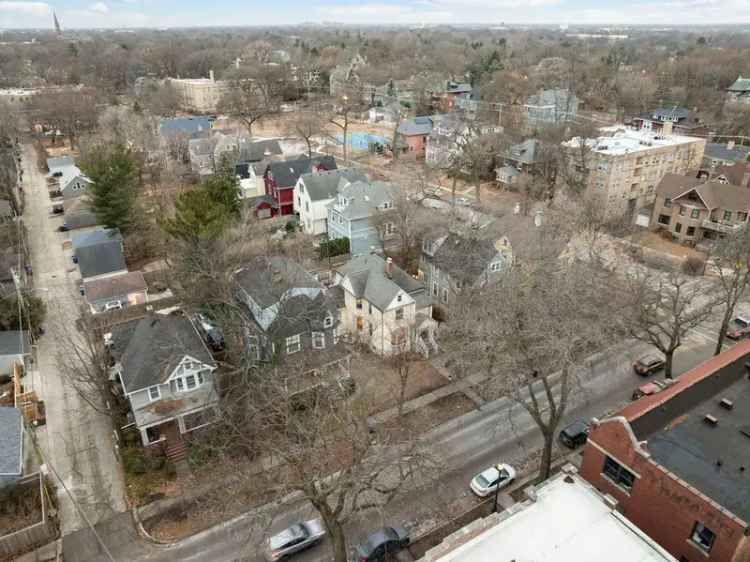 Single-family house For Sale in 1024, Dempster Street, Evanston, Illinois