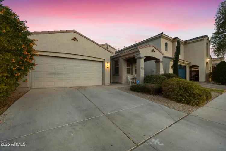 Single-family house For Sale in 1291, South Ponderosa Drive, Gilbert, Arizona