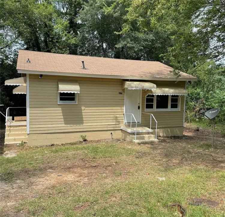 Single-family house For Sale in 1722, Denton Street, Macon, Georgia