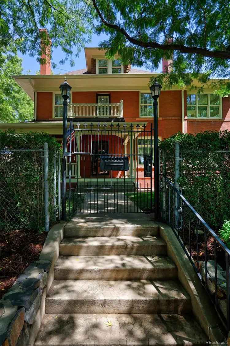 Single-family house For Sale in 1680, South Clarkson Street, Denver, Colorado