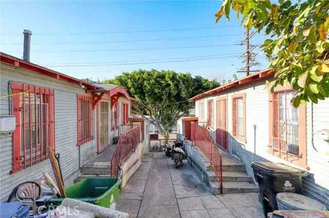 Multi-family house For Sale in Los Angeles, California