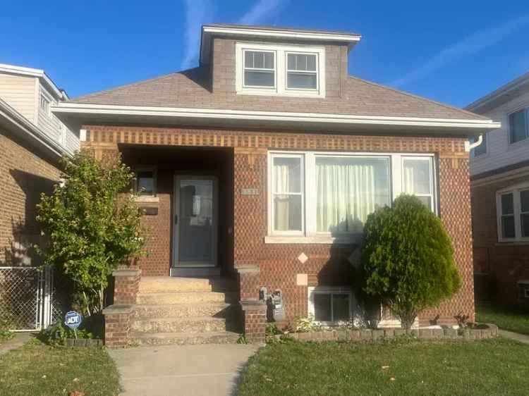 Single-family house For Sale in 5531, South Neva Avenue, Chicago, Illinois