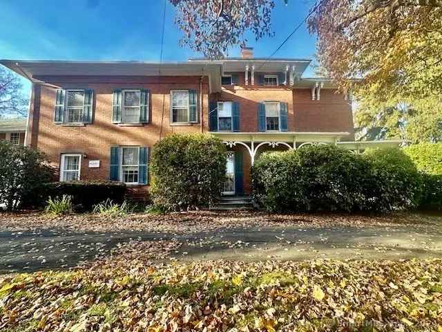 Single-family house For Sale in 18, Marshall Phelps Road, Windsor, Connecticut