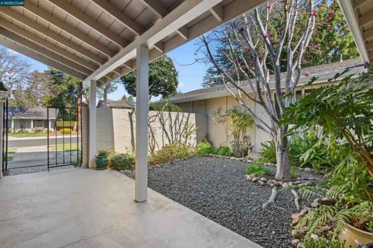 Single-family house For Sale in 2121, Belford Drive, Walnut Creek, California