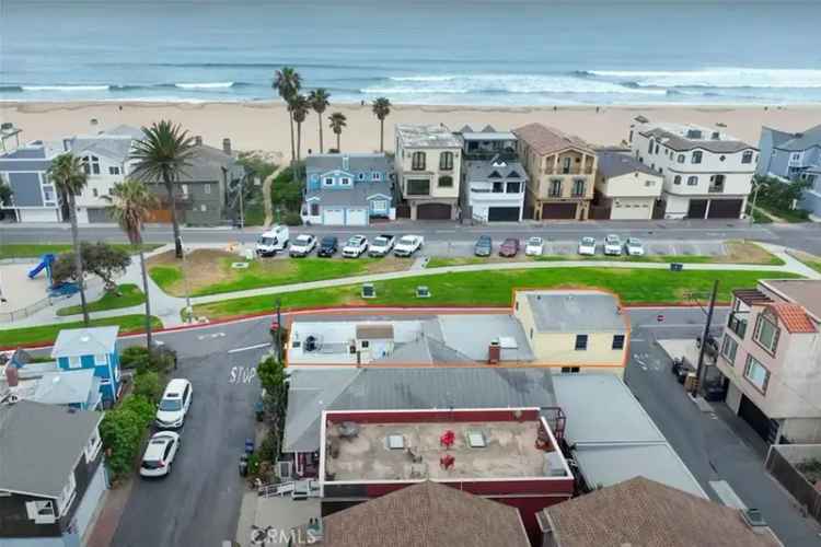 Multi-family house For Sale in 17125, 4th Street, Huntington Beach, California