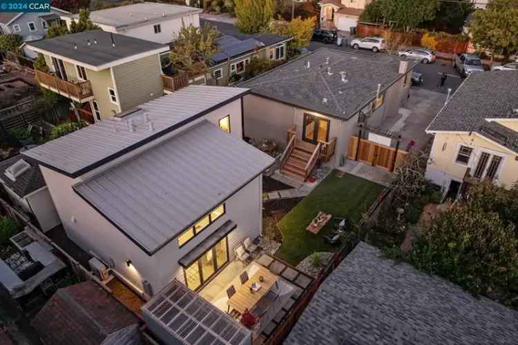 Single-family house For Sale in Berkeley, California