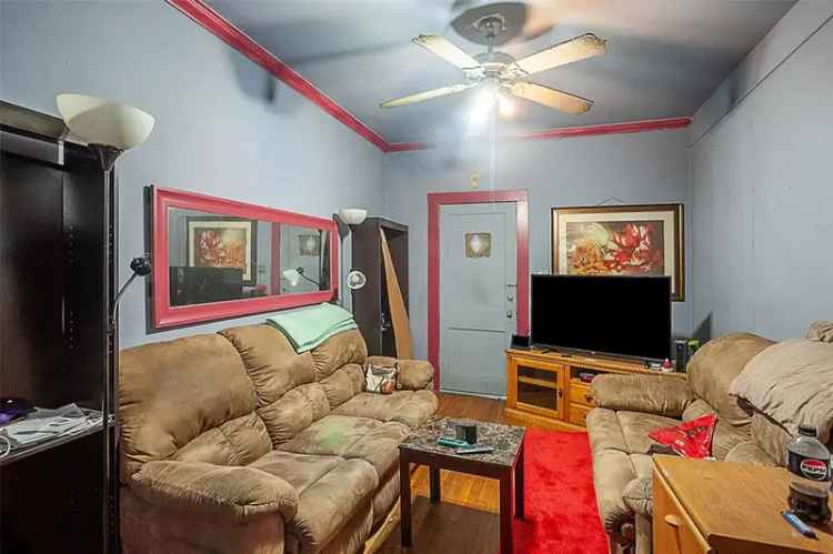 Single-family house For Sale in 4995, Highland Avenue, Beaumont, Texas