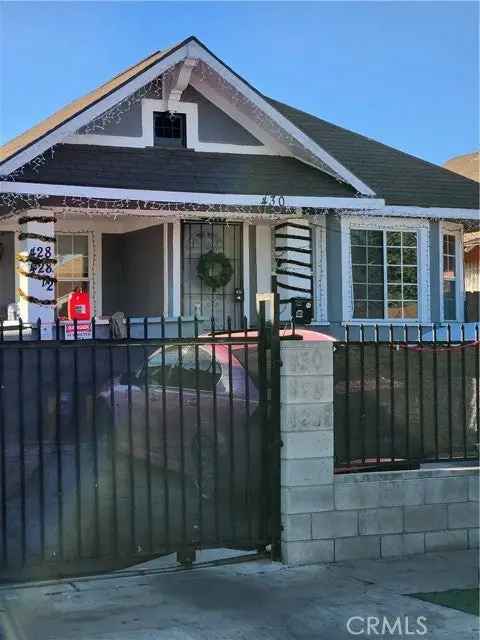 Multi-family house For Sale in 428, West 53rd Street, Los Angeles, California