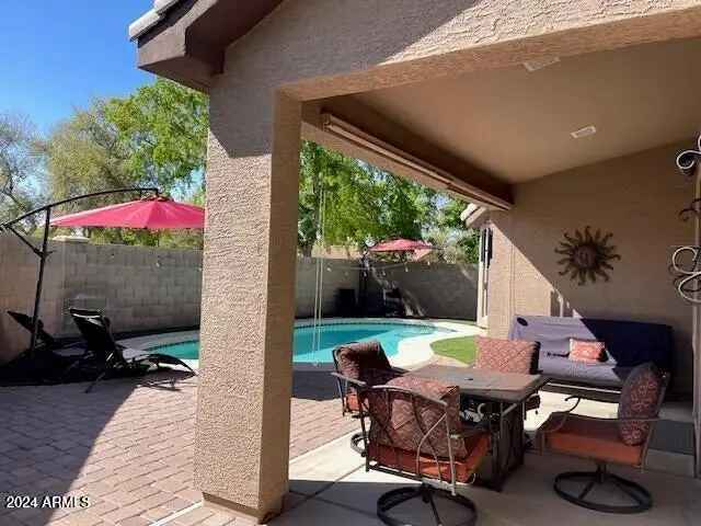 Single-family house For Sale in 20404, North 70th Drive, Glendale, Arizona