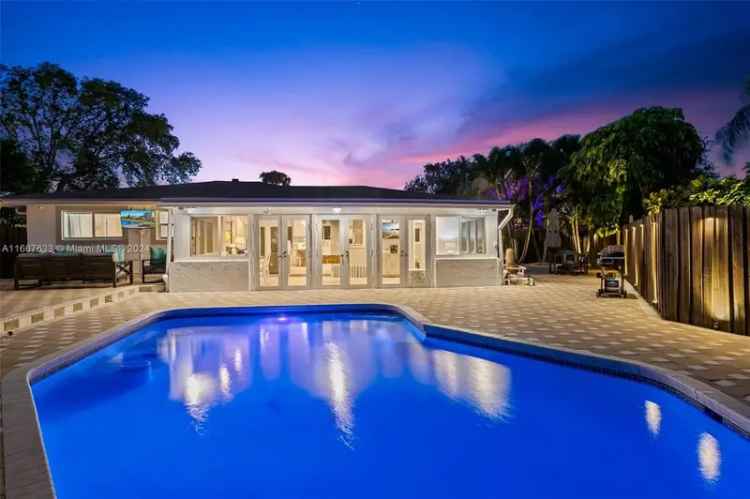 Single-family house For Sale in Pompano Beach, Florida