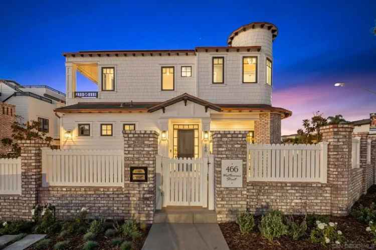 Single-family house For Sale in 466, Westbourne Street, San Diego, California