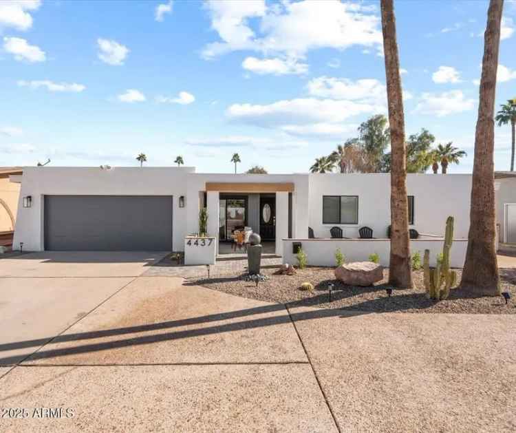 Single-family house For Sale in 4437, North Granite Reef Road, Scottsdale, Arizona