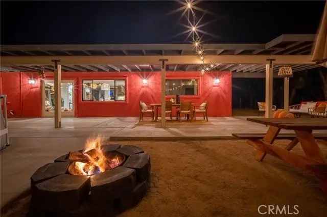 Single-family house For Sale in Joshua Tree, California