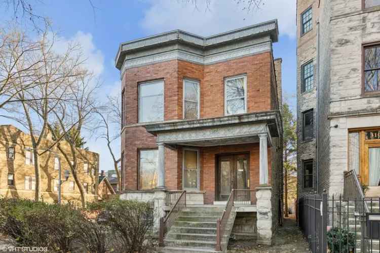 Multi-family house For Sale in 3101, West Palmer Boulevard, Chicago, Illinois