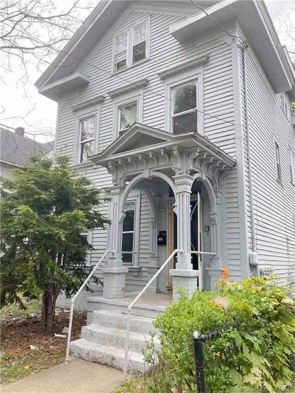 Multi-family house For Sale in 424, Orchard Street, New Haven, Connecticut