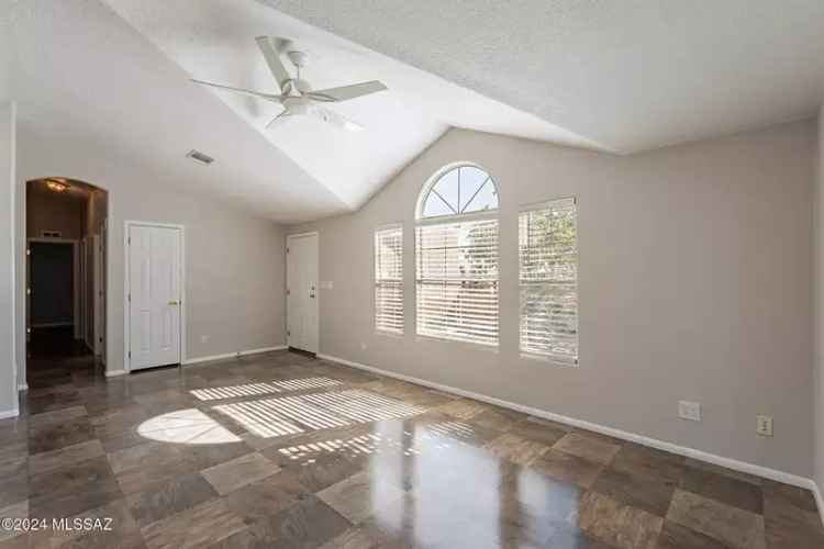 Single-family house For Sale in 15942, South Via Puente del Valle, Sahuarita, Arizona