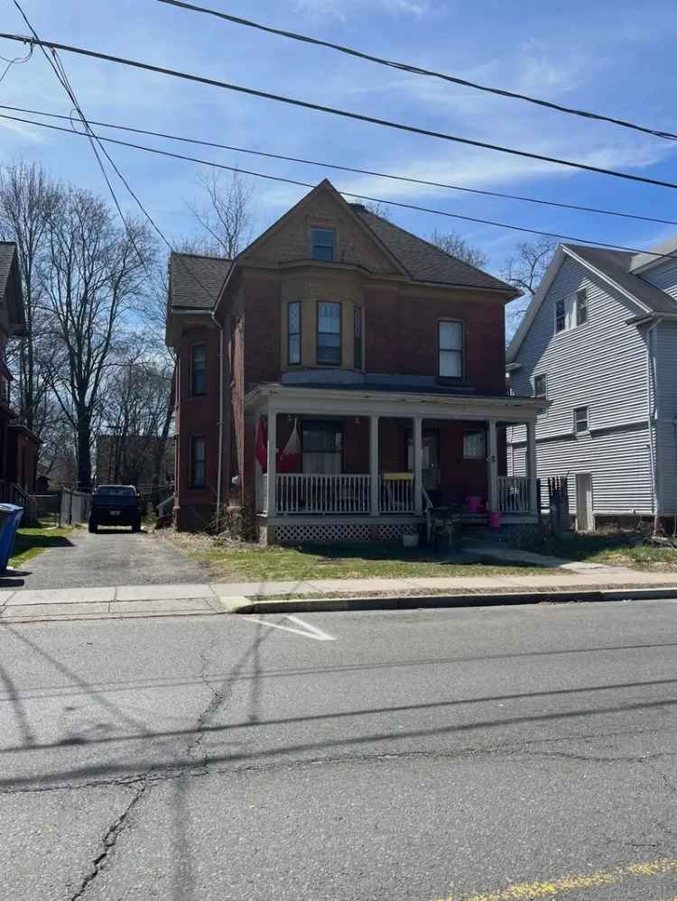 Single-family house For Sale in 249, Collins Street, Hartford, Connecticut