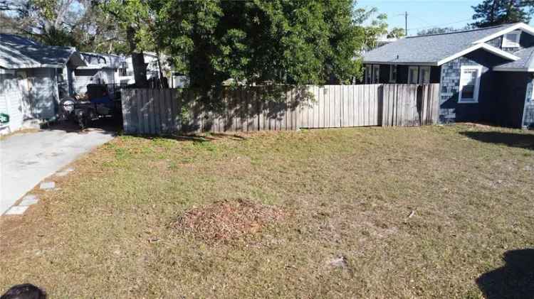 Land For Sale in 3031, 25th Street North, Saint Petersburg, Florida