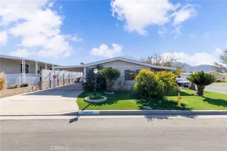 Single-family house For Sale in 30803, Silver Palm Drive, Homeland, California