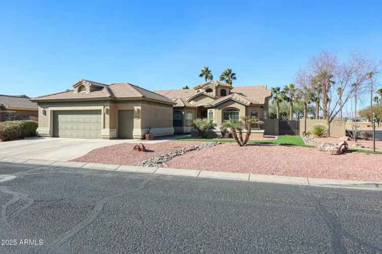 Single-family house For Sale in 2696, North 162nd Lane, Goodyear, Arizona