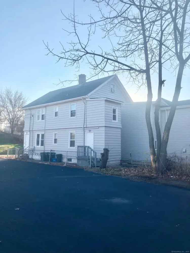 Multi-family house For Sale in 145, Silver Sands Road, East Haven, Connecticut