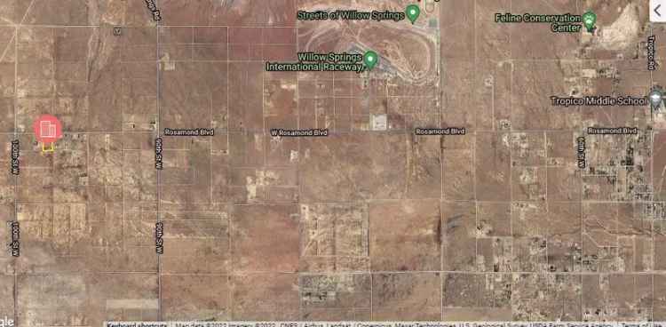 Land For Sale in Rosamond, California