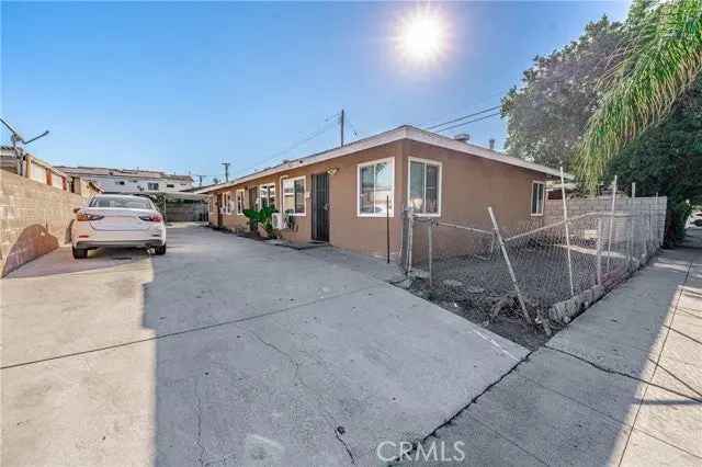 Multi-family house For Sale in 825, South Shelton Street, Santa Ana, California