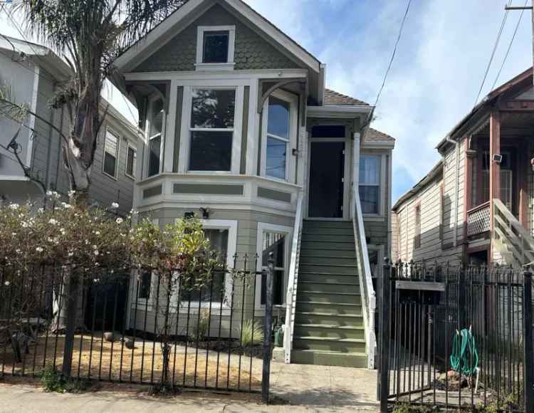 Multi-family house For Sale in 1221, Campbell Street, Oakland, California