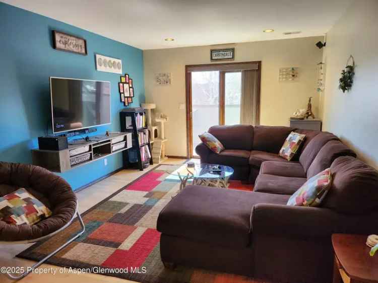 Single-family house For Sale in 1442, Main Street, Carbondale, Colorado