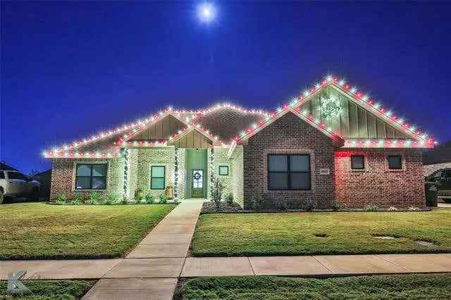 Single-family house For Sale in Abilene, Texas