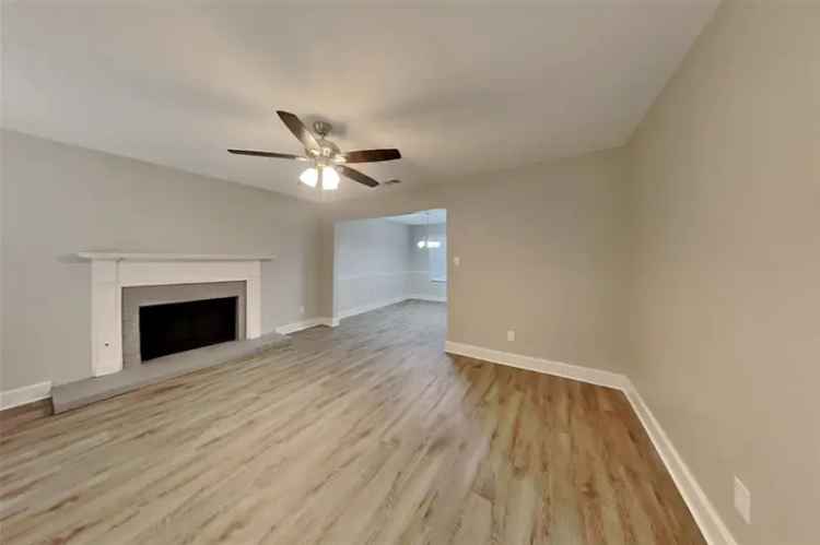 Single-family house For Rent in 6309, Twinhill Drive, Arlington, Texas